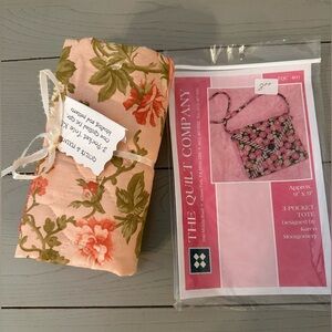 The Quilt Company Pattern Purse Tote Bag Kit Set with Fabric Pink Floral Craft